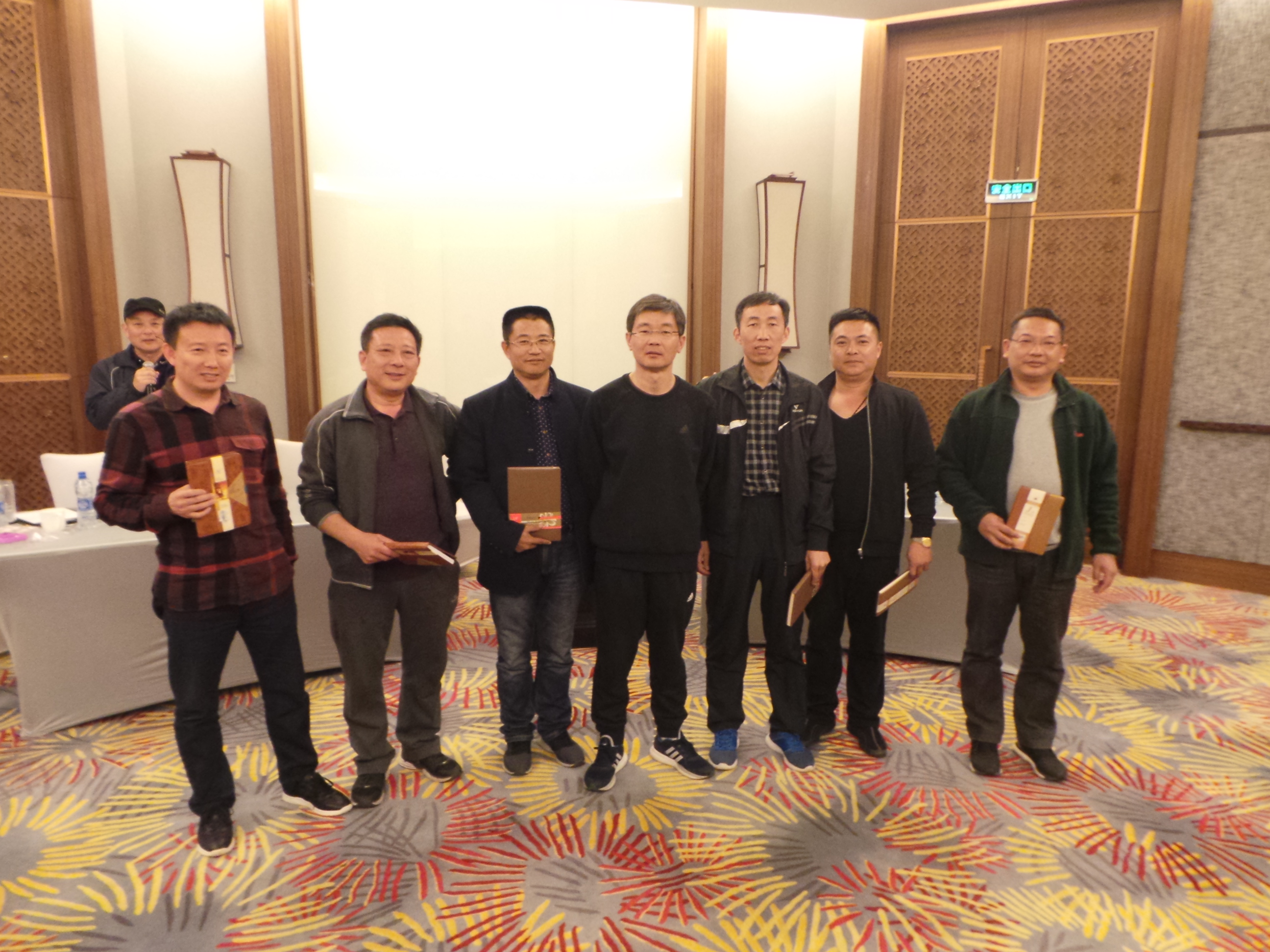 f3add26107858ee1916ab603affd851f.jpg 撲克比賽頒獎(jiǎng).JPG